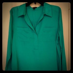 Ann Taylor green camp shirt
